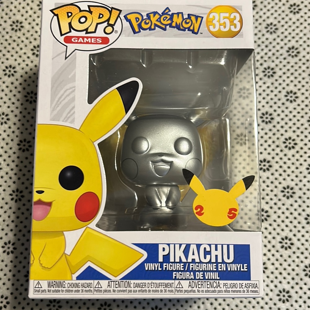 NIB Silver Pikachu funko pop ❤️